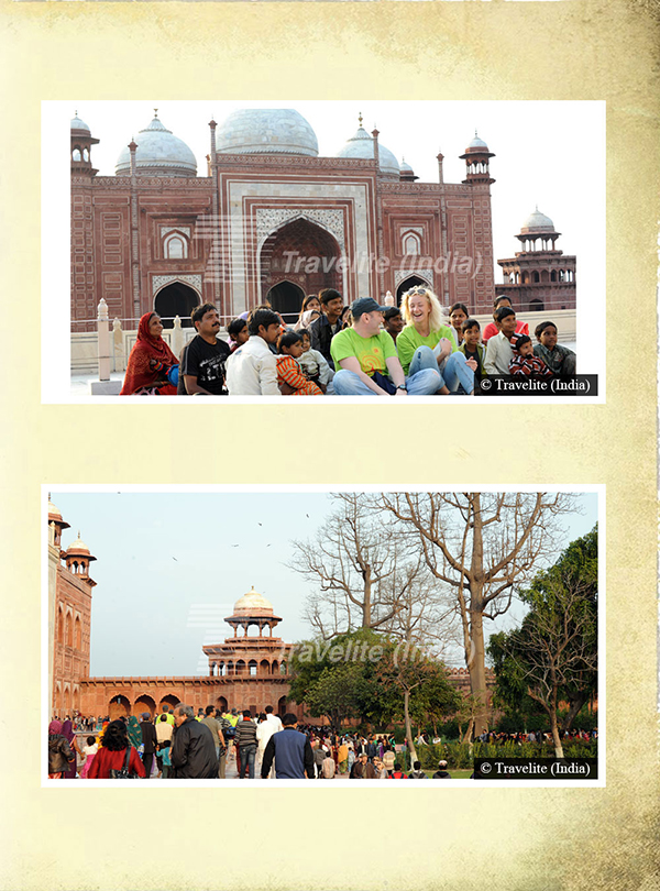 Group enjoy the Taj Mahal sightseeing